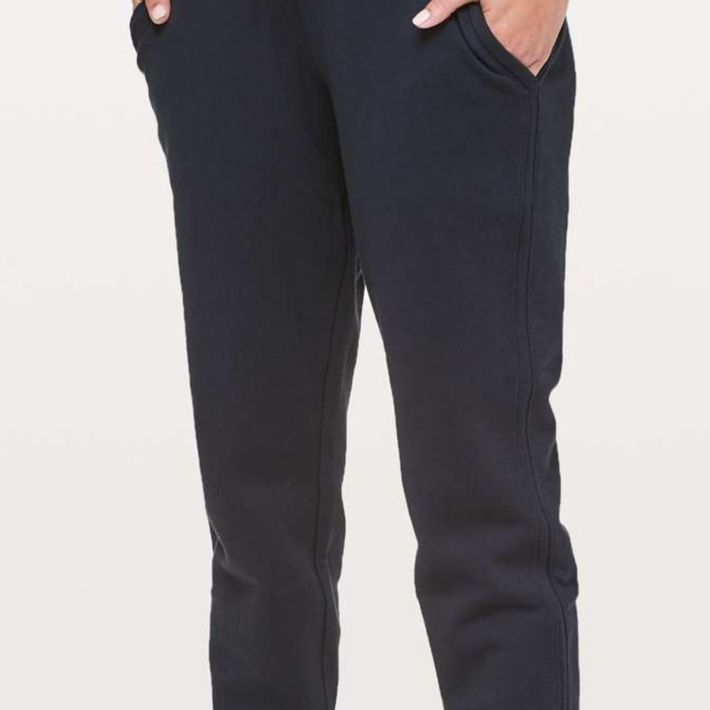 53. Lululemon Warm Down Jogger II 28” black - Picture 4 of 7